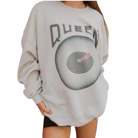 QUEEN 1978 Tour Oversized Distressed Crewneck Sweatshirt, Size 2XL - Picture 3 of 11